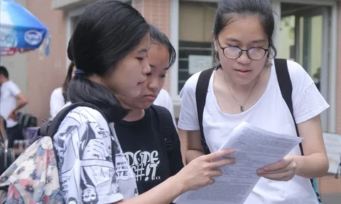 Bắt đầu Kỳ thi THPT Quốc gia 2019, gần 900.000 thí sinh sẽ làm thủ tục dự thi.