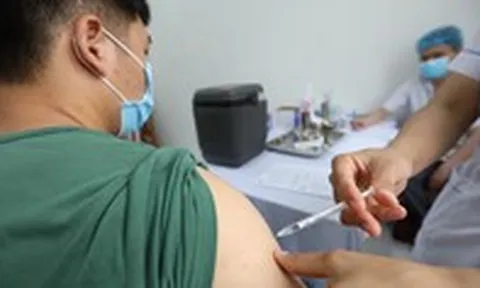 Tuyển người tình nguyện tham gia nghiên cứu giai đoạn 1 vaccine ARCT-154