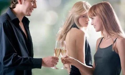 Những độ tuổi có nguy cơ ngoại tình nhất