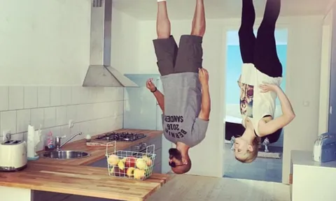 Cà phê lộn ngược độc đáo ở Đức