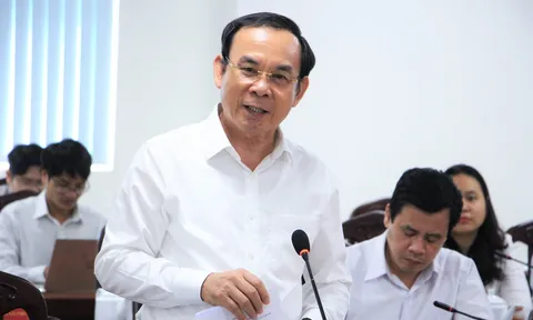 Làm việc tại quận Tân Phú và Tân Bình, Bí thư Thành ủy TPHCM Nguyễn Văn Nên: Bảo đảm an toàn bầu cử gắn với phòng chống dịch Covid-19