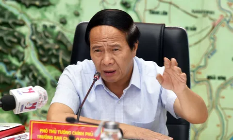 Bảo đảm an toàn cho người dân về quê trong thời điểm mưa bão
