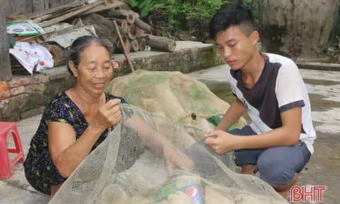 Sinh viên nhà nghèo học giỏi không dám học Đại học vì không có tiền: Mạnh mẽ lên các bạn, ngoài kia cơ hội chia đều cho tất cả