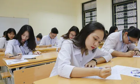 Điểm sàn đại học sẽ giảm vì điểm thi THPT Quốc gia khá thấp so với năm ngoái