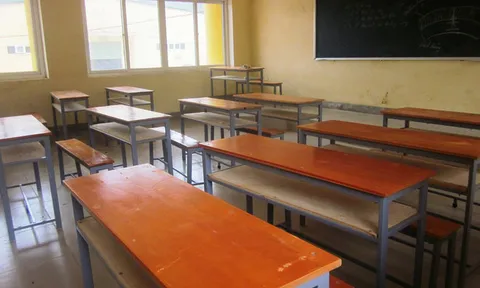 Lò luyện thi đại học hiện nay vắng tanh không một bóng người