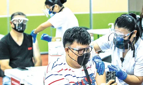 Đông Nam Á phản ứng nhanh với làn sóng Covid-19 mới